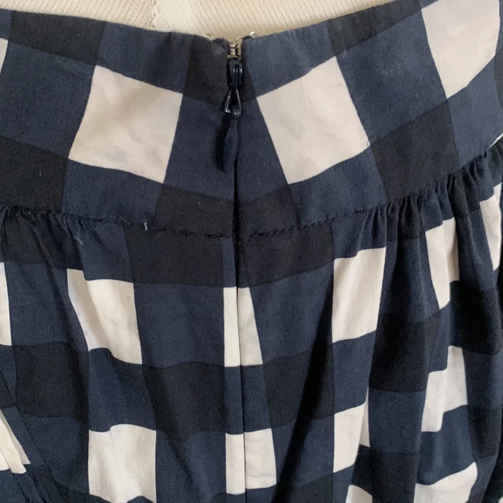 Banana Republic Skirt - Picture 3 of 8
